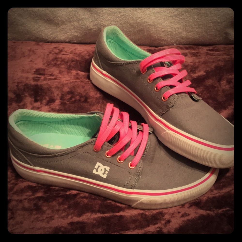 Dc grey and pink flat shoes